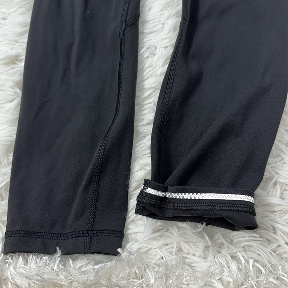 Lululemon Time To Sweat Crop *23" Black - Picture 2 of 8